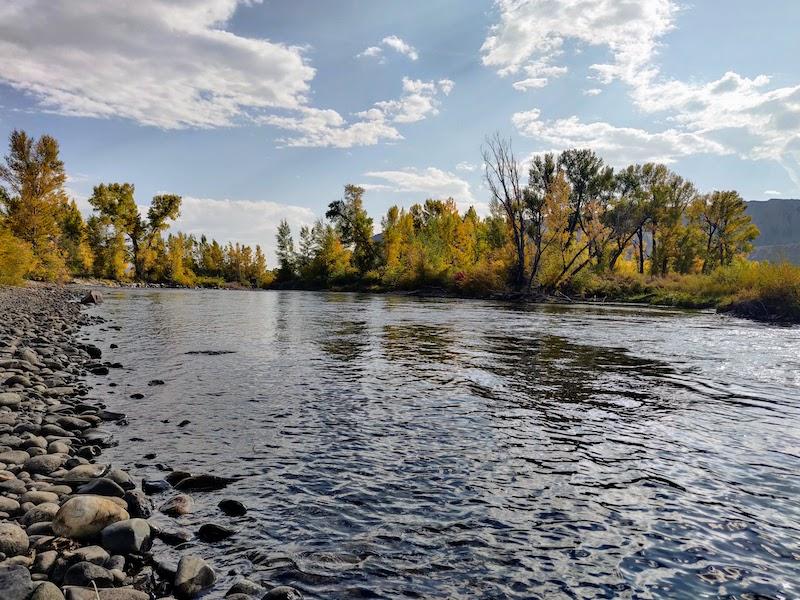 clarks fork river in fall